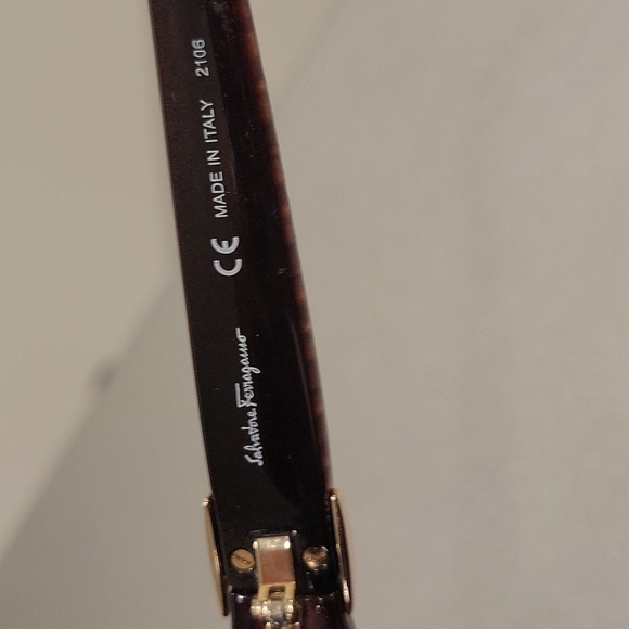 New Salvatore Ferragamo sunglasses main image 7